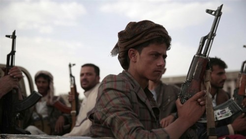 مليشيات الحوثي تبث خطابات مضللة في صنعاء لتعويض خسائرها