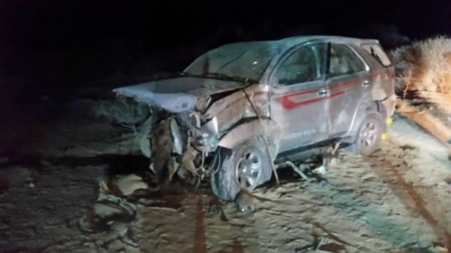 مصرع 3 أشخاص وإصابة آخرين جراء حادث مروري على الطريق السريع بين شبام وسيئون 