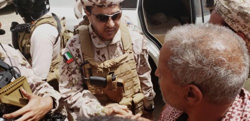 قائد التحالف العربي يعزي أبو الشهداء في وفاة القائد مازن الشوبجي