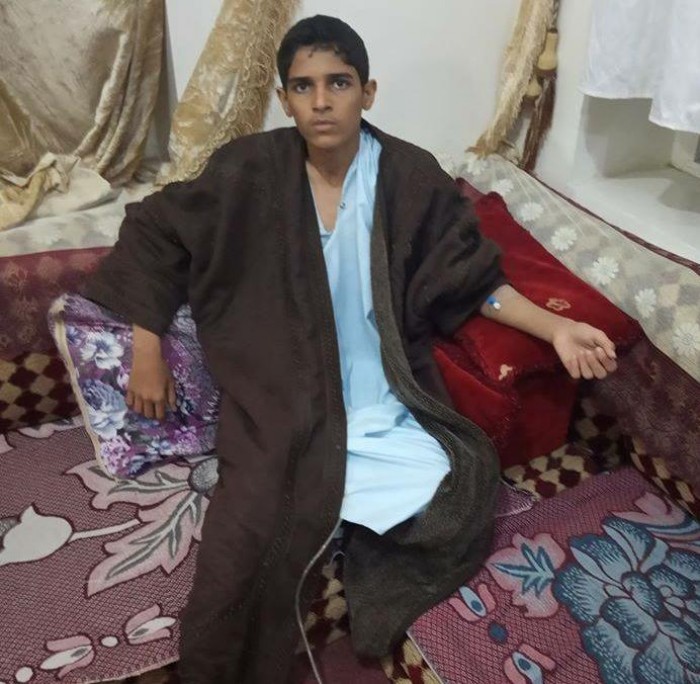 مليشيا الحوثي تحتجز طفلا مريضا في مستشفى
