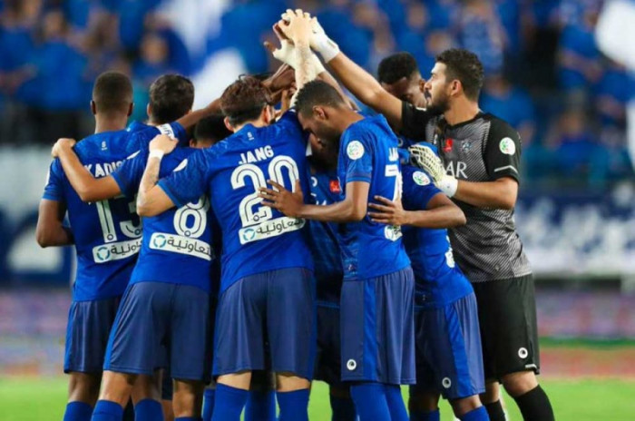 Ø§Ù„Ù‡Ù„Ø§Ù„ Ø§Ù„Ø³Ø¹ÙˆØ¯ÙŠ ÙŠØ¯Ø®Ù„ Ø³Ø¨Ø§Ù‚ Ø§Ù„ØªØ¹Ø§Ù‚Ø¯ Ù…Ø¹ Ù…Ù‡Ø§Ø¬Ù… Ø¨Ø±Ø§Ø²ÙŠÙ„ÙŠ