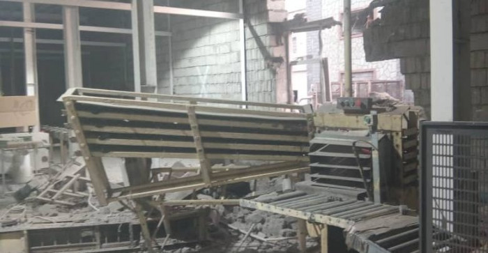 قصف حوثي يحصد عشرات الضحايا بمجمع إخوان ثابت