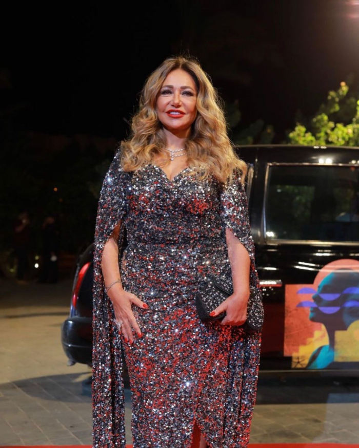 فستان الفنانة ليلى علوي في مهرجان الجونة 2021