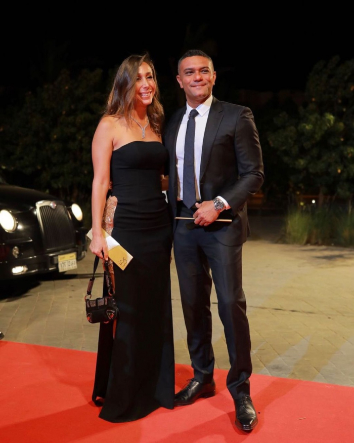 إطلالة الفنان آسر ياسين وزوجته في مهرجان الجونة 2021