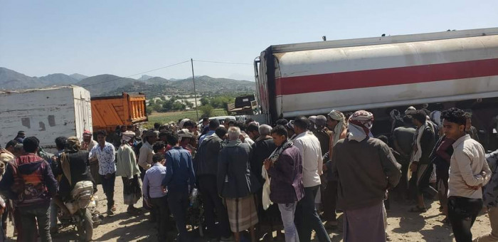 مصرع 3 أشخاص في حادث تصادم بإب