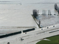 كندا تتعهد بمساعدة مقاطعة بريتش كولومبيا أمام الفيضانات