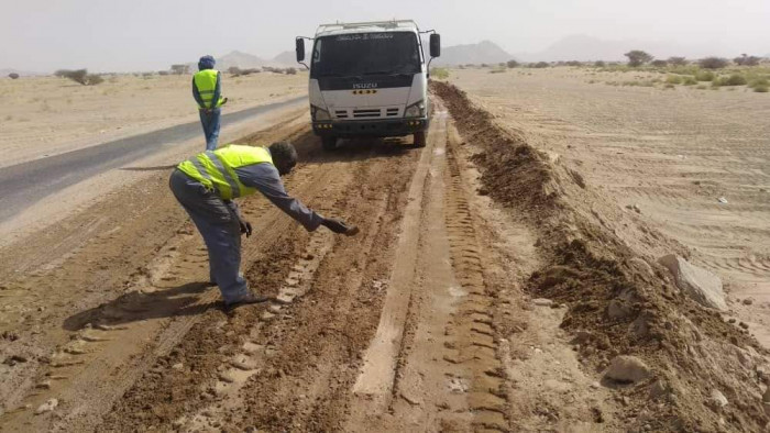 عكاظ: خلافات بين قيادات حوثية على عائدات المليشيا بصنعاء
