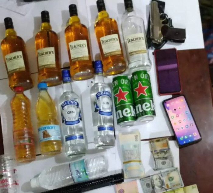 ضبط سيارة محملة بخمور في طريقها للضالع