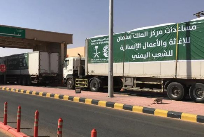 58 شاحنة إغاثية سعودية تعبر منفذ الوديعة بـ835 طن مساعدات
