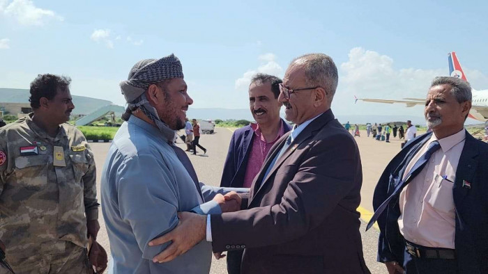 الجعدي يصل إلى سقطرى للقاء ممثلي قيادة السلطة المحلية