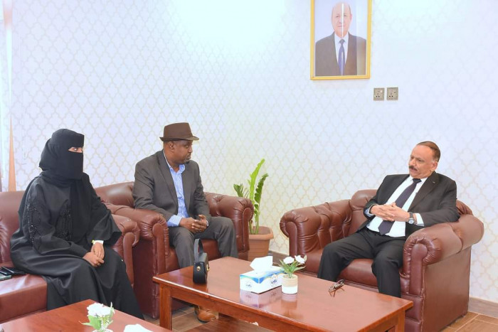 وزير النقل يرحب بفرص التعاون مع الصومال