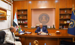 الرئيس الزُبيدي يوجه بسرعة تأهيل مستشفى الجمهورية في عدن
