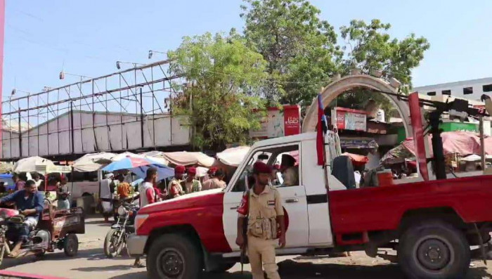 انتشار الشرطة العسكرية الجنوبية في الشيخ عثمان والمنصورة لضبط المخالفين