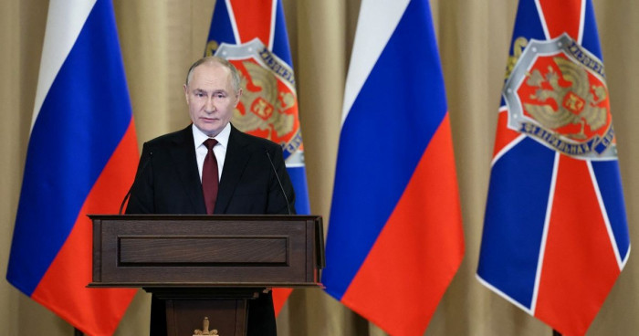 بوتين: المحادثات مع أمريكا تبعث على الأمل بوتين: المحادثات مع أمريكا تبعث على الأمل