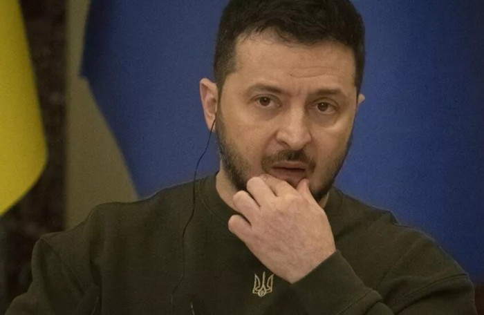 الرئيس الأوكراني يطالب الاتحاد الأوروبي بـ5 مليارات يورو إضافية