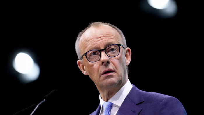 ميرتس يحذر من أزمة مالية عالمية بسبب رسوم ترامب ميرتس يحذر من أزمة مالية عالمية بسبب رسوم ترامب