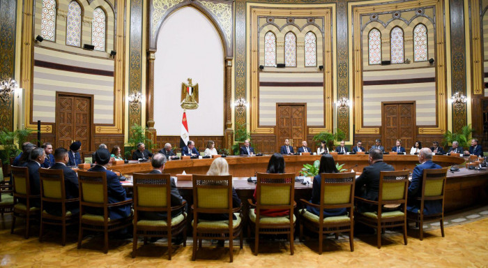 السيسي: لدينا عمالة مصرية لا تقارن بمكان آخر السيسي: لدينا عمالة مصرية لا تقارن بمكان آخر