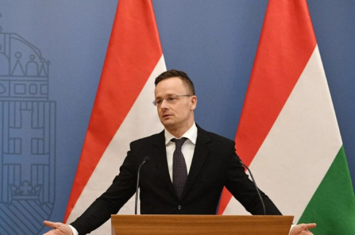 وزير الخارجية المجري ينتقد دعم الاتحاد الأوروبي لأوكرانيا وزير الخارجية المجري ينتقد دعم الاتحاد الأوروبي لأوكرانيا