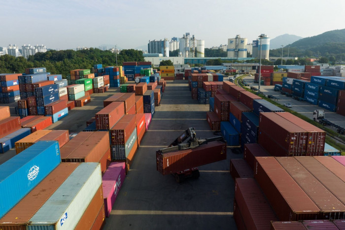 نمو أعداد الحاويات والبضائع بالموانئ السعودية خلال يوليو نمو أعداد الحاويات والبضائع بالموانئ السعودية خلال يوليو