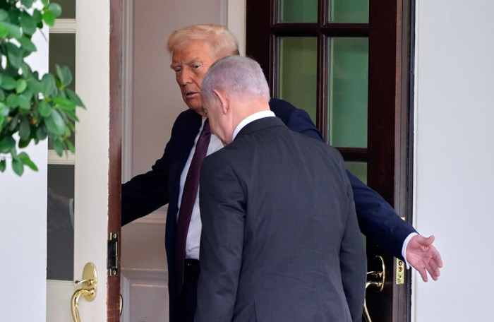 ترامب: السلام سيتحقق قريباً في غزة ترامب: السلام سيتحقق قريباً في غزة