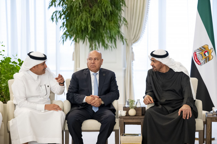 رئيس الإمارات يستقبل المشاركين في معرض "جلوبال ريل 2025"