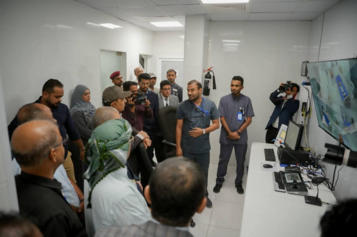 تدشين خدمة العلاج الإشعاعي الداخلي في مركز المكلا