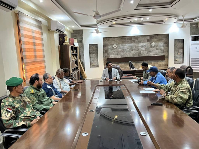 مأمور الشيخ عثمان يوجه اللجنة الأمنية برفع مستوى التحريات