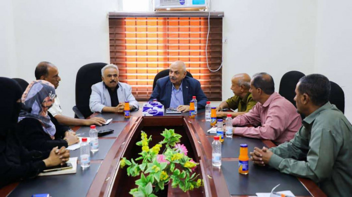 فريق التوجيه يتفقد سير العمل في مكتب التعليم الفني بالعاصمة عدن