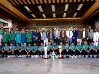 لملس يستقبل فريق وحدة عدن ويهنئ اللاعبين بلقب الدوري