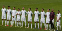 الجزائر تفوز بسهولة 3-1 على زيمبابوي وديا