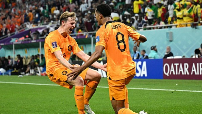 كومان يشيد بإمكانيات وجودة لاعبي هولندا بعد التأهل لكأس العالم كومان يشيد بإمكانيات وجودة لاعبي هولندا بعد التأهل لكأس العالم