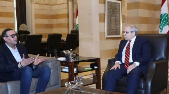 بعد الإفراج عنه.. رئيس الحكومة اللبنانية يستقبل هنيبعل القذافي في مكتبه بعد الإفراج عنه.. رئيس الحكومة اللبنانية يستقبل هنيبعل القذافي في مكتبه