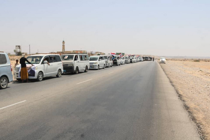 موكب مهيب يزحف من الديس الشرقية لسيئون احتفالا بذكرى استقلال الجنوب