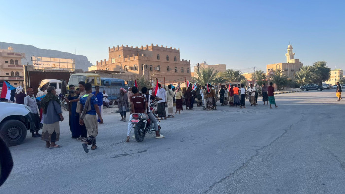 رحيل المنطقة العسكرية الأولى.. اعتصام شعبي لحسم المطالب