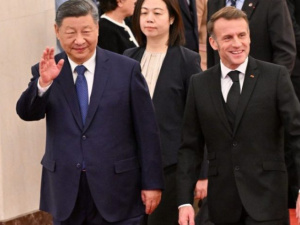 ود واضح بين شي وماكرون في الصين دون اتفاقات تذكر