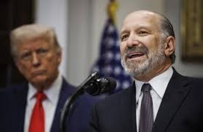 وزير التجارة الأمريكي ينفي مسؤولية ترامب عن تراجع الوظائف وزير التجارة الأمريكي ينفي مسؤولية ترامب عن تراجع الوظائف