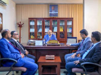 الرئيس الزُبيدي يؤكد ضرورة تطوير الإعلام الحكومي