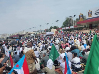 إقامة صلاة الجمعة بساحة الاعتصام المفتوح في عدن