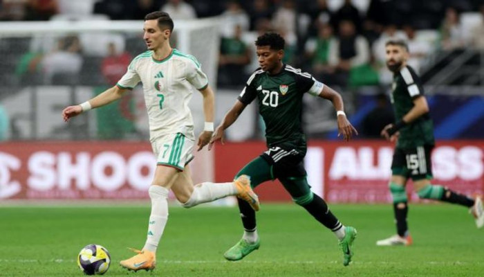 منتخب الإمارات يواصل تألقه في كأس العرب 2025 بتخطيه الجزائر في مباراة مثيرة منتخب الإمارات يواصل تألقه في كأس العرب 2025 بتخطيه الجزائر في مباراة مثيرة