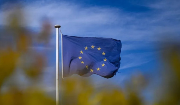 الاتحاد الأوروبي يوافق على تجميد أصول روسيا لأجل غير مسمى الاتحاد الأوروبي يوافق على تجميد أصول روسيا لأجل غير مسمى