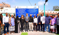 محافظ عدن يفتتح "سوق الوومن" في مديرية صيرة