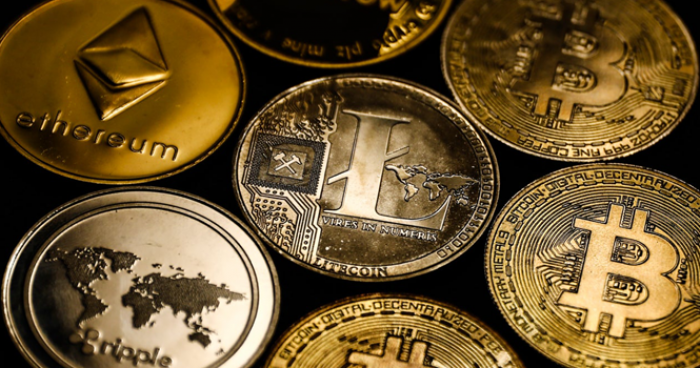 العملات المشفرة تتراجع قبيل بيانات سوق العمل الأمريكي 