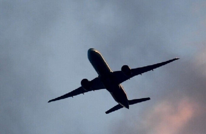 واشنطن تحذر من التحليق في المجال الجوي الفنزويلي 