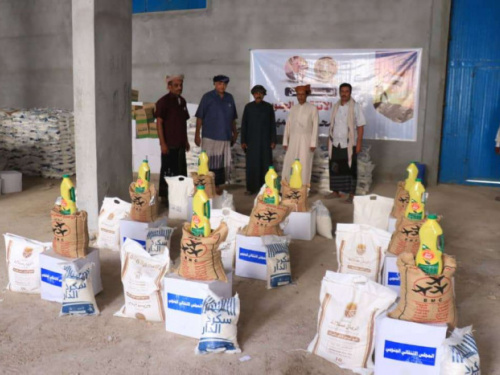 انتقالي المهرة يبدأ توزيع 1500 سلة غذائية جديدة على الأسر