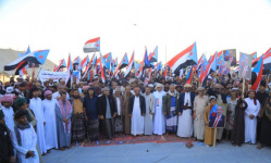 وفود القبائل تنضم إلى ساحة الاعتصام الشعبي في الغيضة