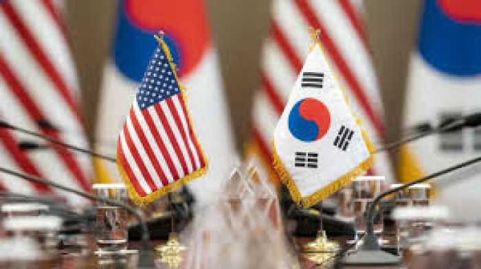 كوريا الجنوبية وأمريكا ستتفاوضان على معاهدة لبناء غواصات نووية 