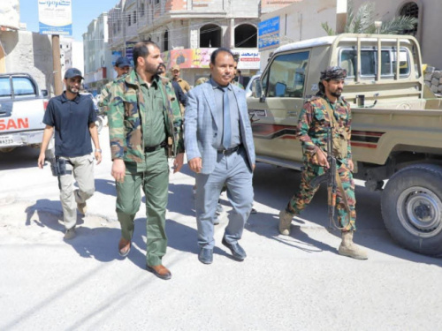 وكيل حضرموت لشؤون الوادي يتفقد إدارة البحث الجنائي والشرطة
