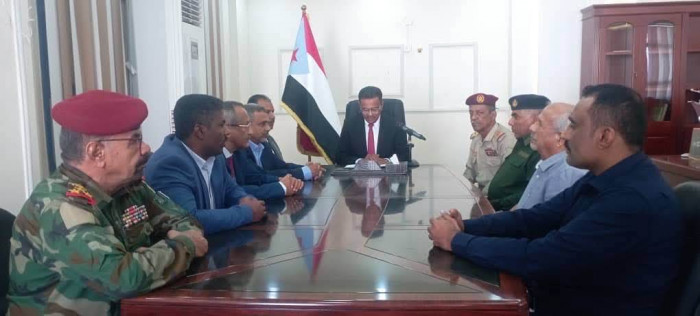 سلطة حضرموت تؤكد تأييد قرارات الانتقالي بقيادة الرئيس الزُبيدي سلطة حضرموت تؤكد تأييد قرارات الانتقالي بقيادة الرئيس الزُبيدي