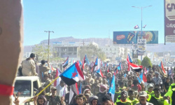 جماهير تدعم تحركات الانتقالي لإعلان دولة الجنوب