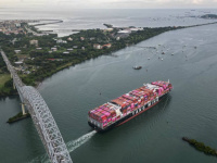 هدم نصب تذكاري صيني عند مدخل قناة بنما